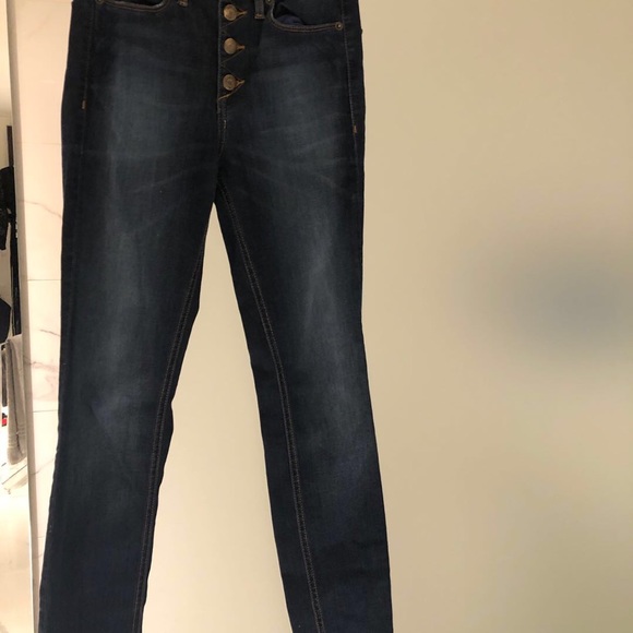 High wasted guess jeans - Picture 2 of 2